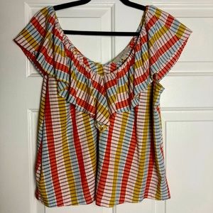 Medium petite LOFT short sleeved ruffle top worn twice!